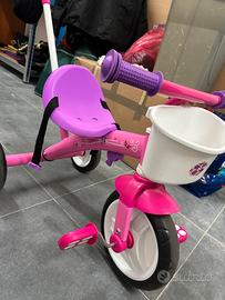 Bici triciclo per bambina con maniglia