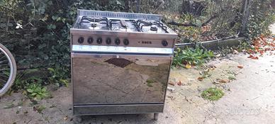 cucina a 5 fuochi ( LOFRA  ) leggere descrizione 