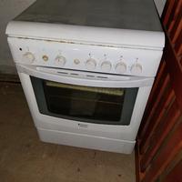 Fornello cucina completo Ariston