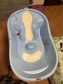 Seggiolone e vaschetta