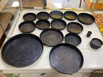 Teglie professionali per pizze e biscotti