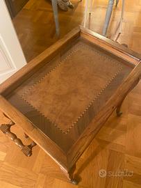 Carrello in legno con ruote