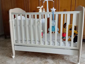 Lettino e settimino con bagnetto