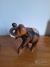 Elefante Portafortuna in Legno Intagliato - 18cm