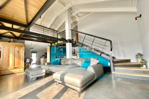 VILLA INDIPENDENTE A NOLE CON GIARDINO PRIVATO