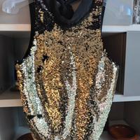 Top con paillettes nuovo.
