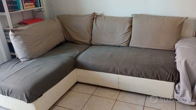 Divano letto e contenitore