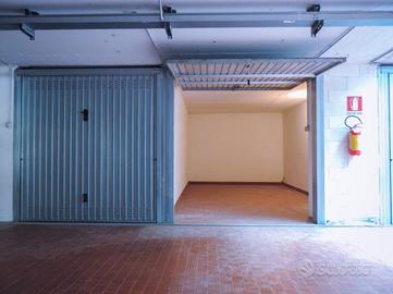 Garage ampio 17m² San Lazzaro - zona Caselle