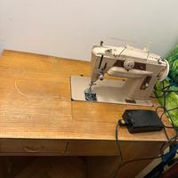 Macchina da cucire singer 401 con mobile