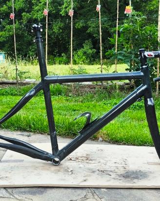 telaio bici da corsa taglia M