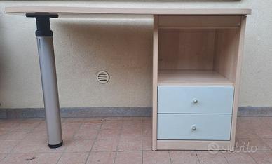 Scrivania bimbi in legno (mobilificio)