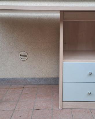 Scrivania bimbi in legno (mobilificio)