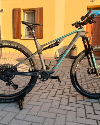 Canyon Lux Trail CF8  M xc cross country