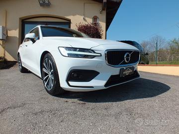 VOLVO V60 D3 AUTOMATICA BUSINESS PLAS AUTOCARRO N1