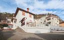 porzione-di-villa-con-giardino-terrazza-e-garage