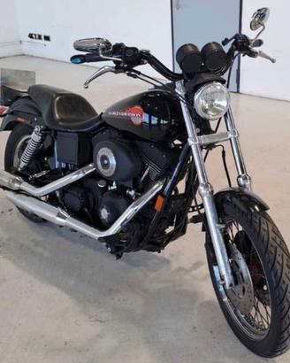 HARLEY DAVIDSON DYNA SUPER GLIDE