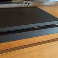 Play Station 4 Slim 500GB+GIOCHI