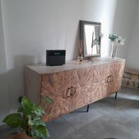 Credenza