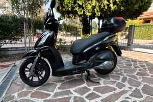 People 300 GTI - 2011