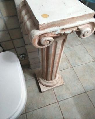 2colonne in gesso in blocco 