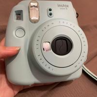 Fotocamera Fujifilm Instax mini 9 con custodia 