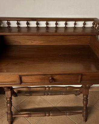 Scrittoio in legno