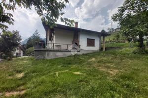 CASA INDIPENDENTE A ZONE