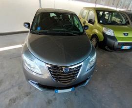 Lancia Ypsilon 1.2 69 CV 5 porte S&S Gold