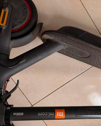 Monopattino Electric Scooter Pro 2