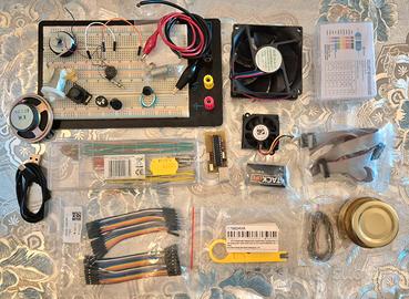 Modulo Wifi ESP8266 + Kit Accessori elettronica