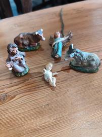 statuine in ceramica per presepe 