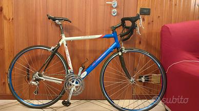 Bici da corsa artigianale