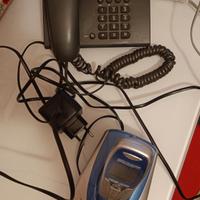 Lotto vecchi telefoni fisso e cordless 