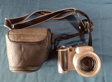 Fujifilm FinePix 4900 Zoom fotocamera digitale vin