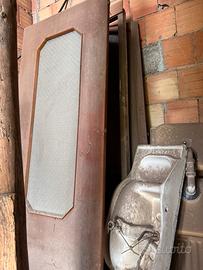 Dono porte di legno e accessori cucina e bagno