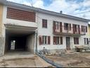rustico-casale-di-200-m²-con-4-locali-e-box-auto