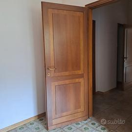 Porte in noce da interno