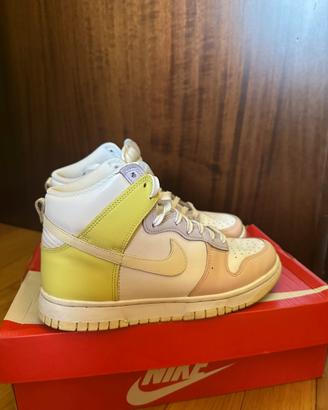 Nike Dunk High color pastello