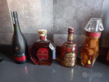 LOTTO DI LIQUORI E SUPERALCOLICI: whisky cognac