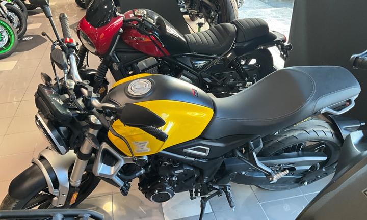 Voge Trofeo 350 AC NUOVA 2025 pronta consegna