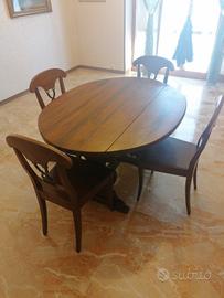 tavolo consolle e quattro sedie 