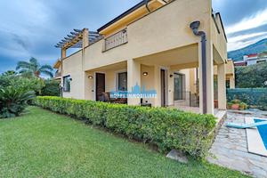 Villa bifamiliare villagrazia di carini