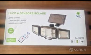 Faretto LED Solare con Sensore di Movimento