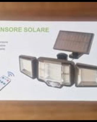 Faretto LED Solare con Sensore di Movimento