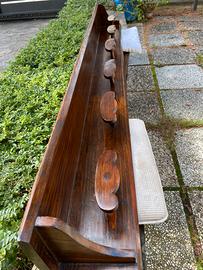 Antica mensola con cappelliera