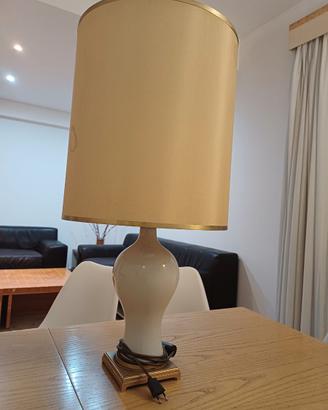 lampada con paralume
