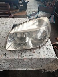 Faro anteriore FIAT Doblò sx