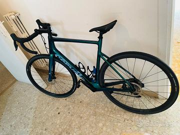 bicicletta misura 28 e troppo grossa per un mio am