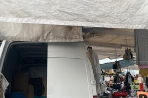 furgone con tenda automatica + mercati