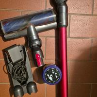 Dyson V10 con accessori originali